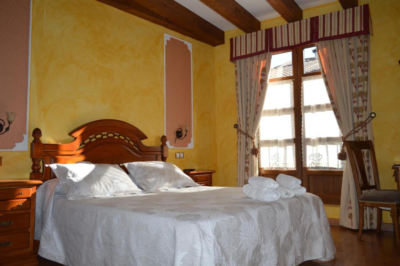 Hotel Rural El Marques Saldaña Екстериор снимка