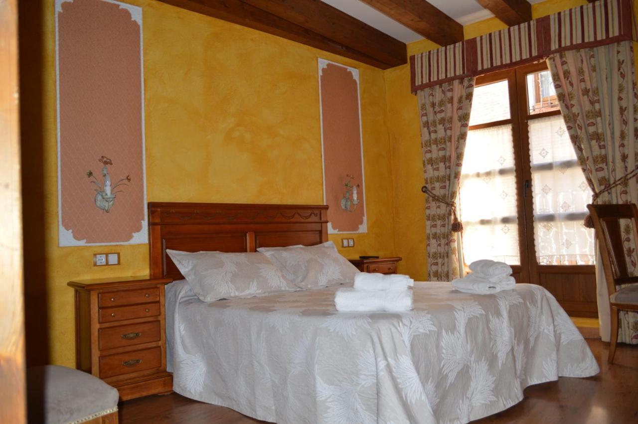 Hotel Rural El Marques Saldaña Екстериор снимка