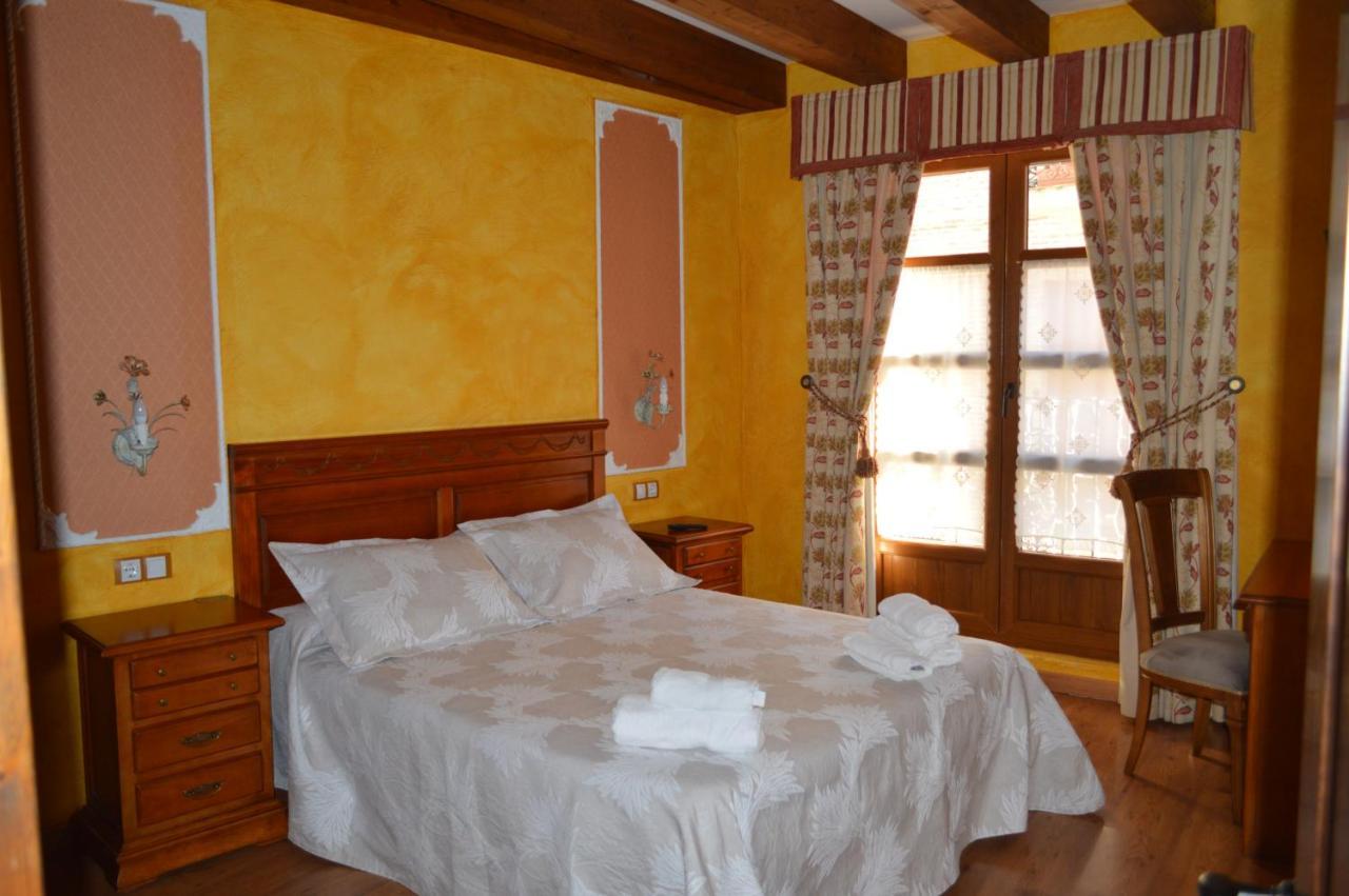 Hotel Rural El Marques Saldaña Екстериор снимка