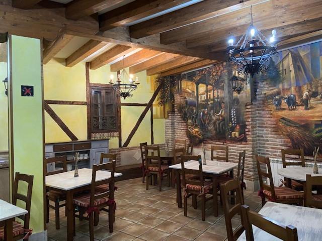 Hotel Rural El Marques Saldaña Екстериор снимка